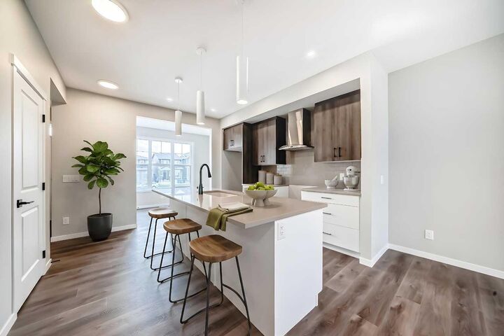 Property Photo:  23 Magnolia Street SE  AB T3M 4C8 