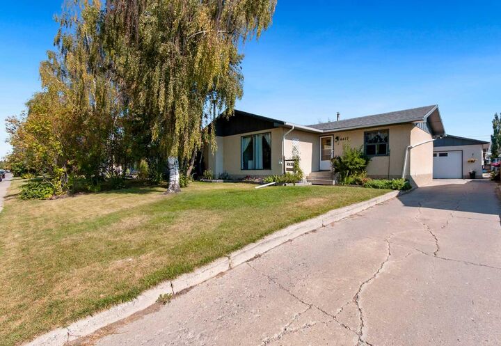 Property Photo:  4417 55 Avenue  AB T4H 1B9 