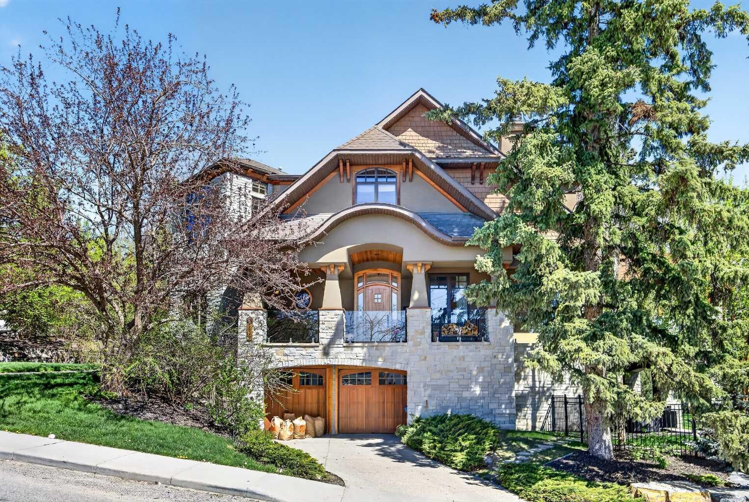 Property Photo:  914 36 Avenue SW  AB T2T 2E7 