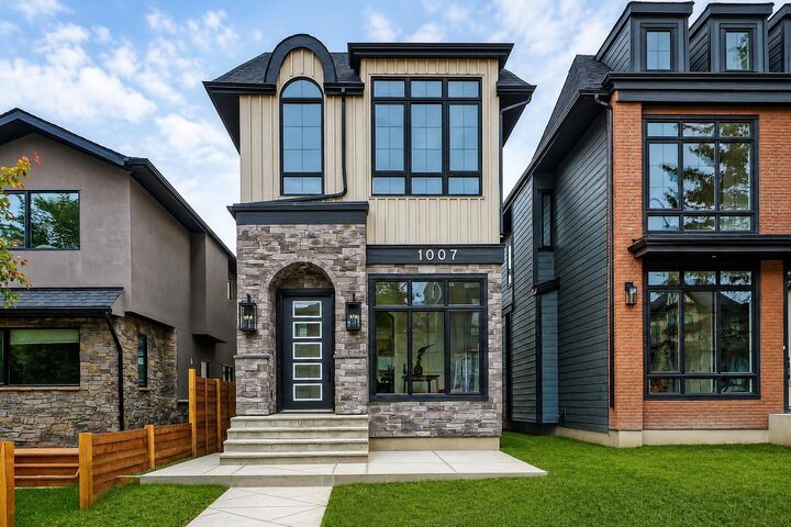 Property Photo: 1007 18 Avenue NW AB T2M 0S9