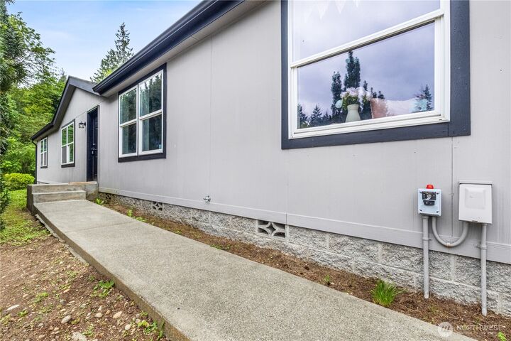 Property Photo: 932 Price Road WA 98312