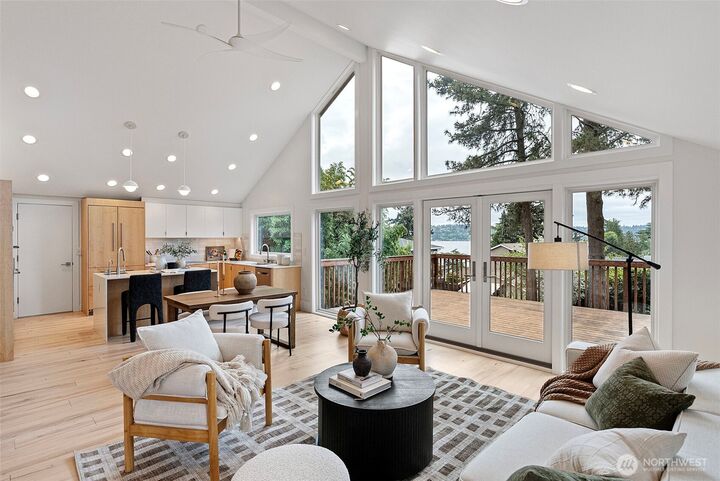 Property Photo:  4020  47th Avenue S  WA 98118 