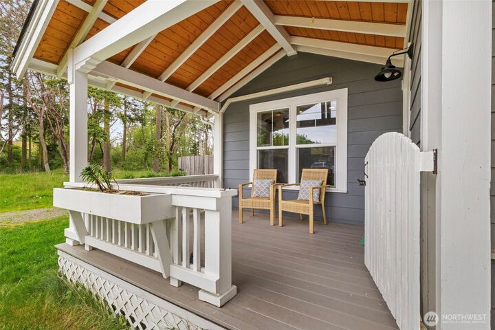 Property Photo:  712  McPherson Street  WA 98368 