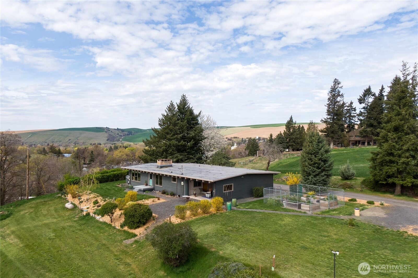 Property Photo:  800  Eckler  WA 99328 