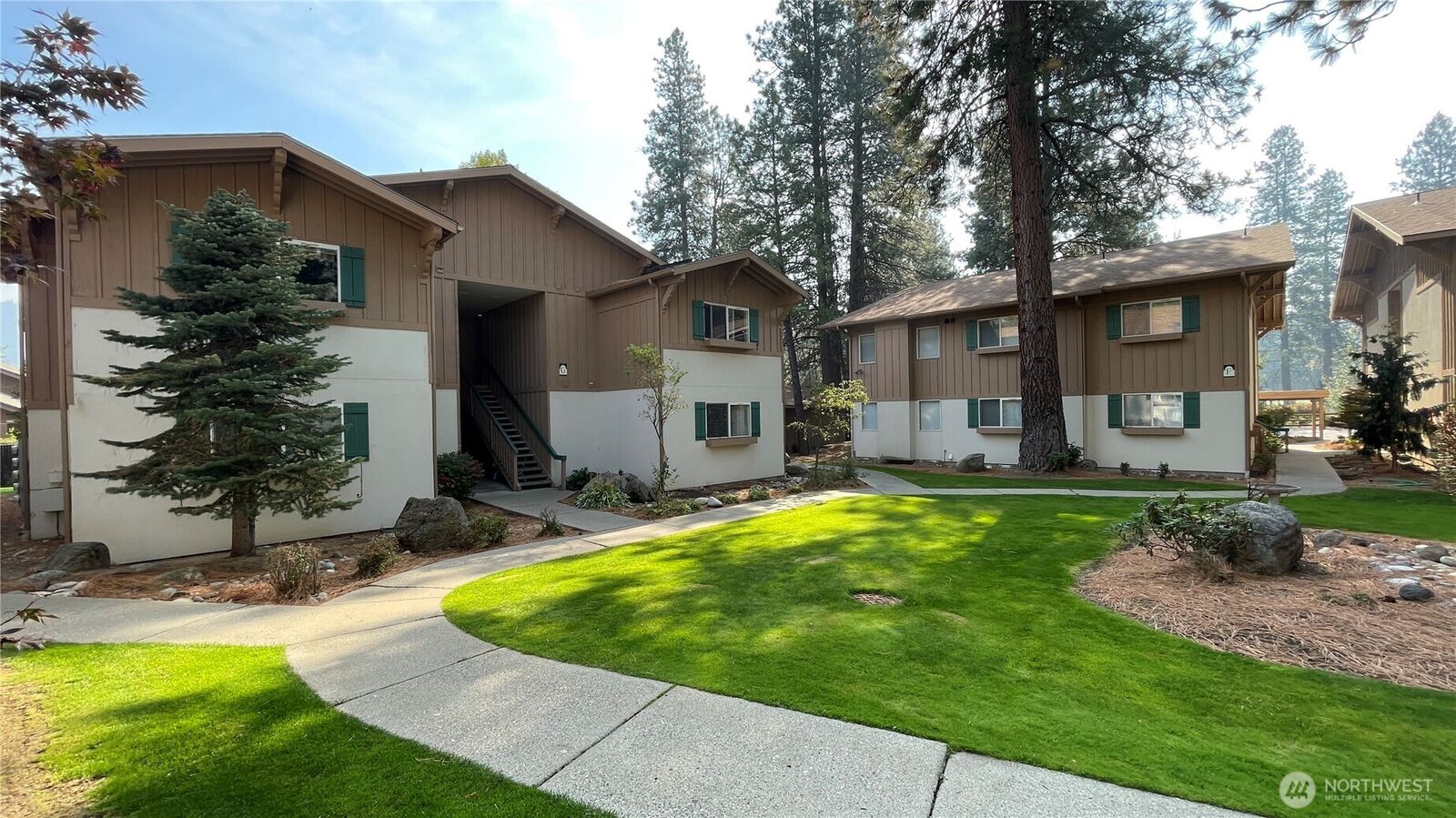 Property Photo:  525  Alpine Place G3  WA 98826 