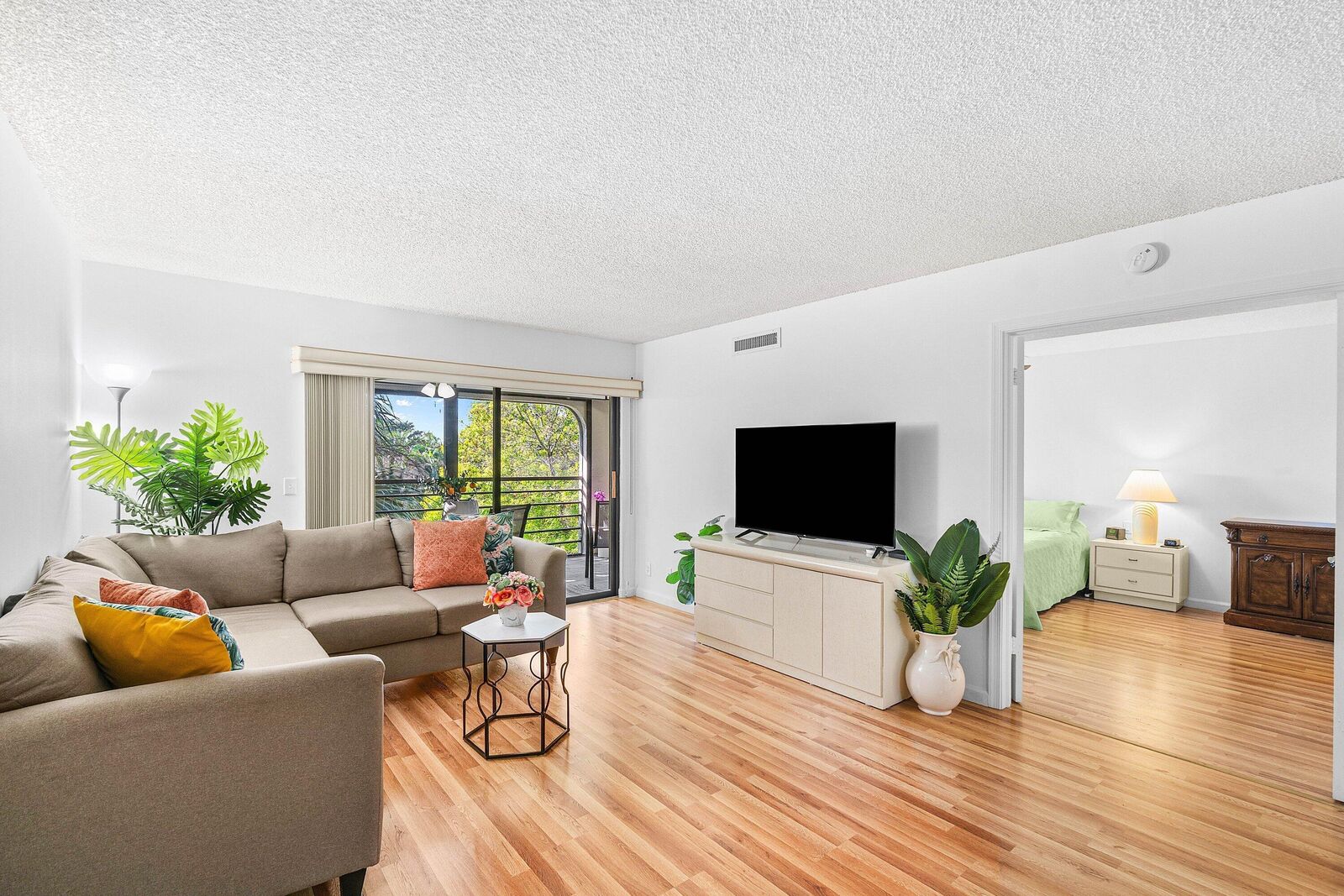 Property Photo:  10110 Cedar Point Boulevard 305  FL 33437 