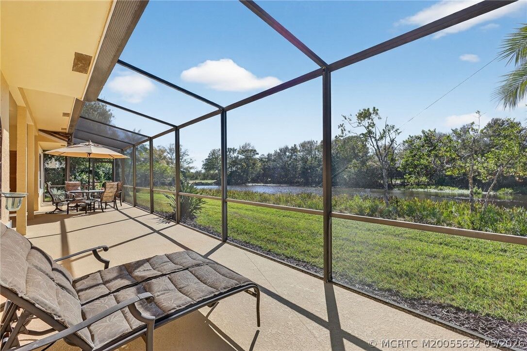 Property Photo:  1606 NW Buttonbush Circle  FL 34990 