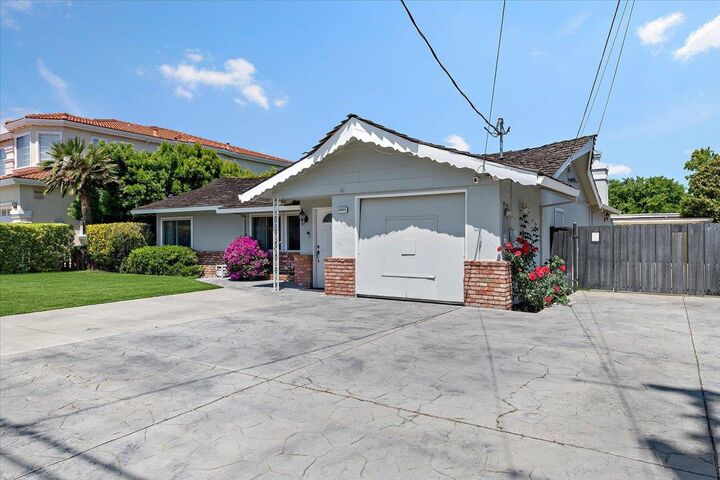 Property Photo:  20805 Greenleaf Drive  CA 95014 