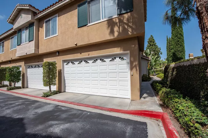 Property Photo: 4175 Via Candidiz 21 CA 92130