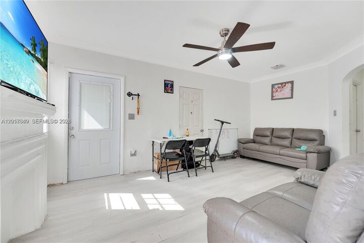 Property Photo:  35 NW 57th St  FL 33127 