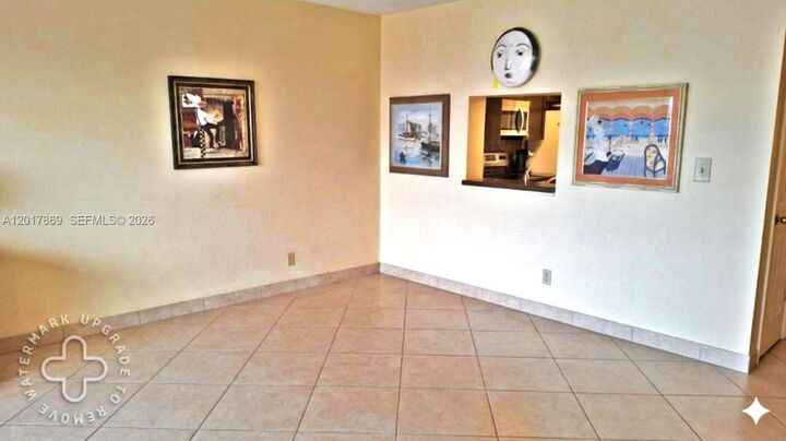 Property Photo: 401 NE 14th Ave 507 FL 33009