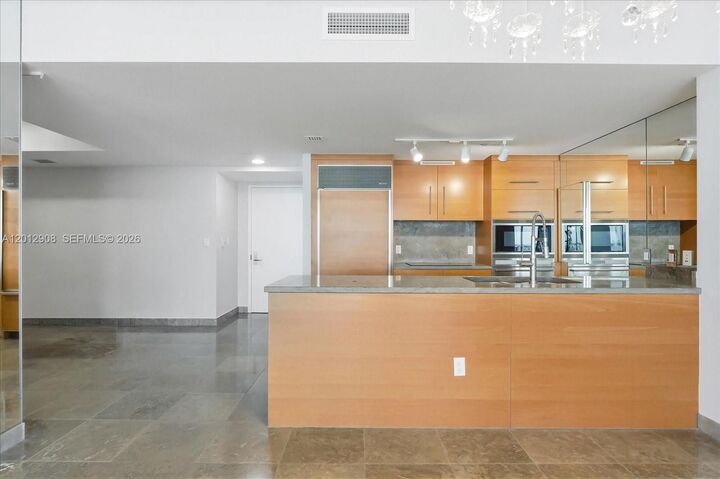 Property Photo:  465 Brickell Ave 4805  FL 33131 