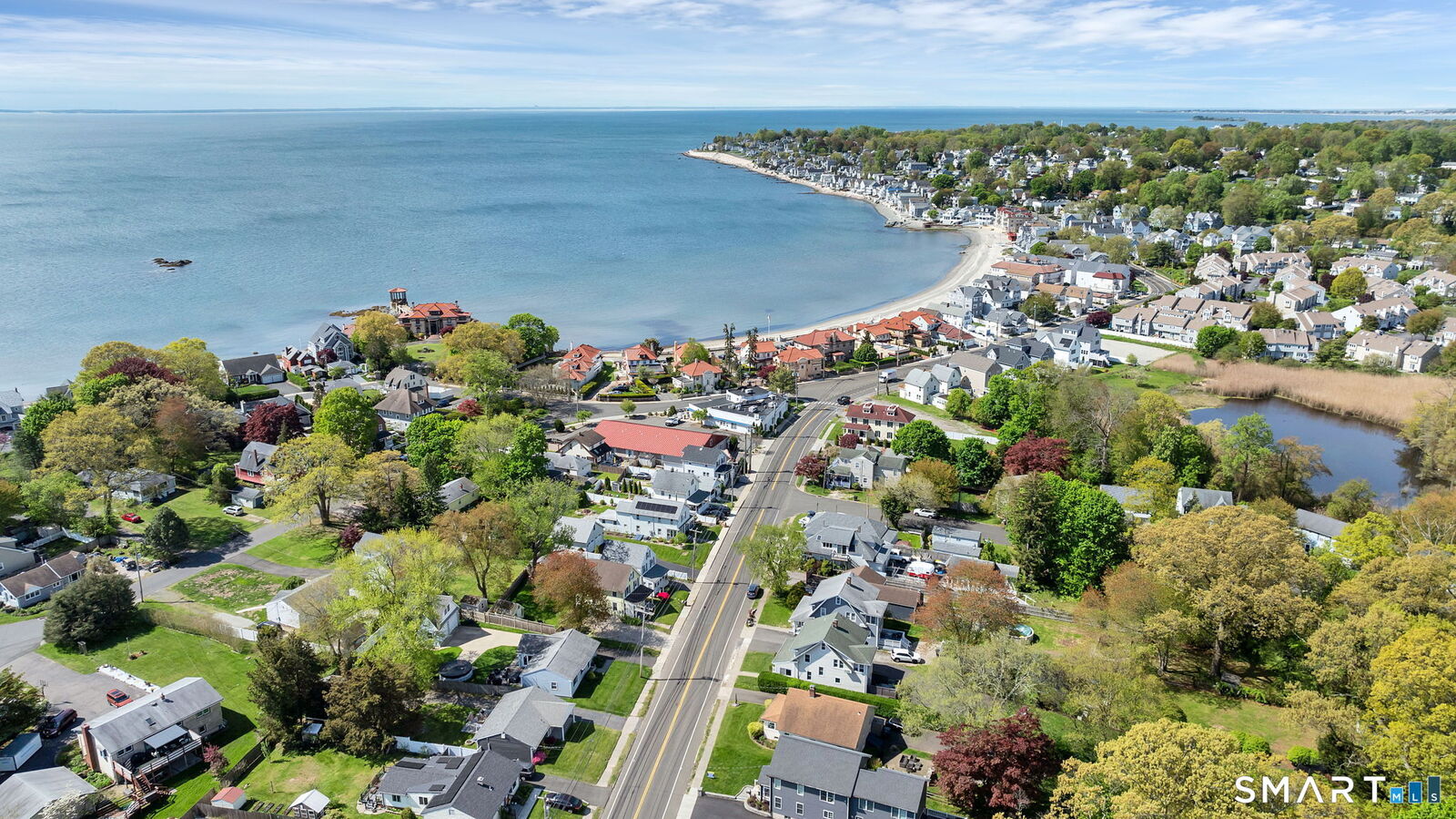 Property Photo:  182 Merwin Avenue  CT 06460 