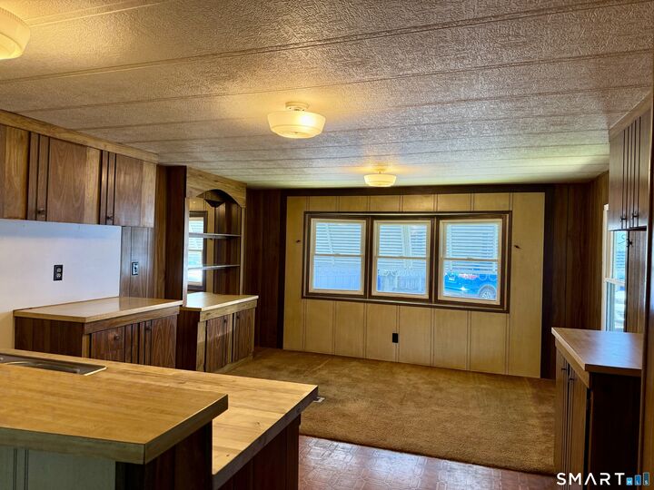 Property Photo:  28 Cheyenne Road  CT 06118 