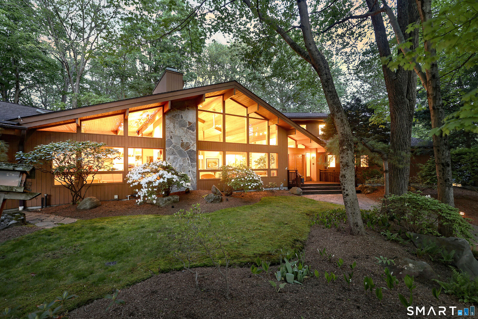 Property Photo:  961 Green Circle  CT 06477 