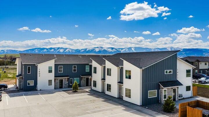 Property Photo:  1402 Windsor Drive G  WY 82839 