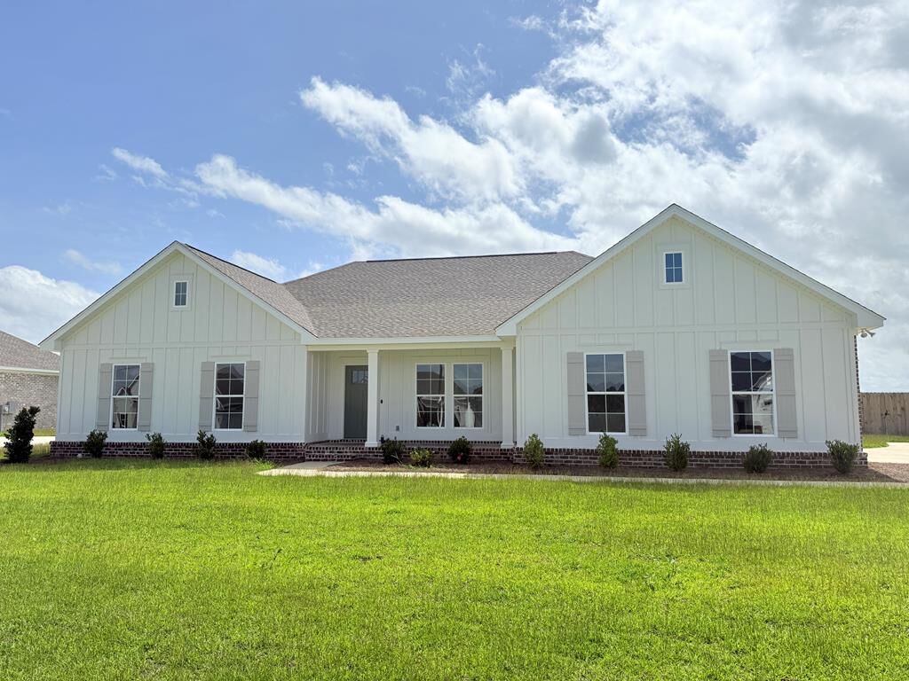 Property Photo:  295 Adkinson  AL 36352 