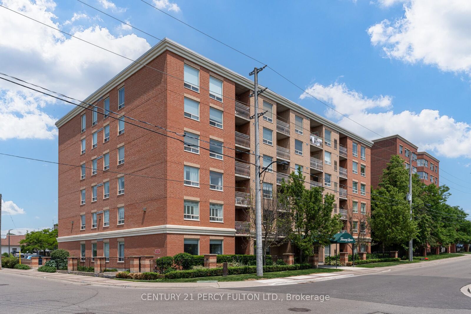 Property Photo:  32 Tannery Street 602  ON L5M 6T6 