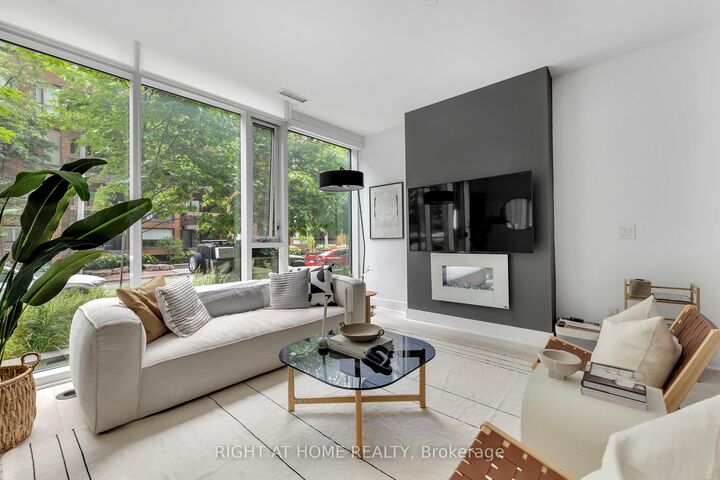 Property Photo: 32 Davenport Road Th 101 ON M5R 1H3