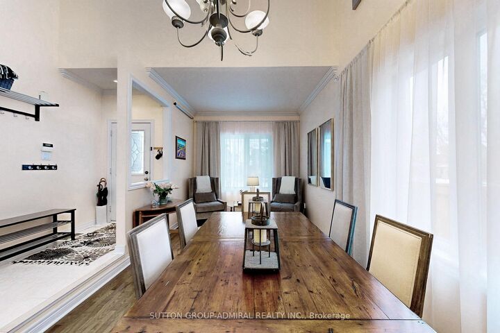 Property Photo: 66 Tuscana Boulevard ON L4K 5J5