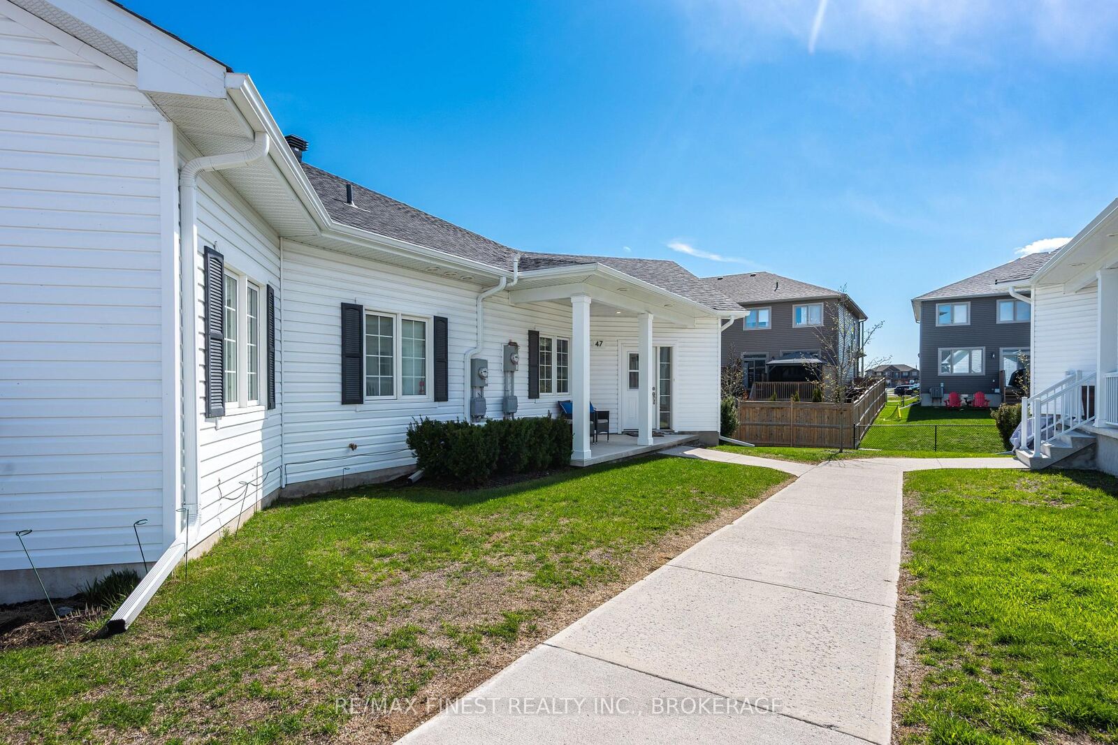 Property Photo: 47 Lowry Place ON K7N 0E2
