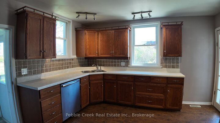 Property Photo: 109 Napier Street ON N7A 1W4