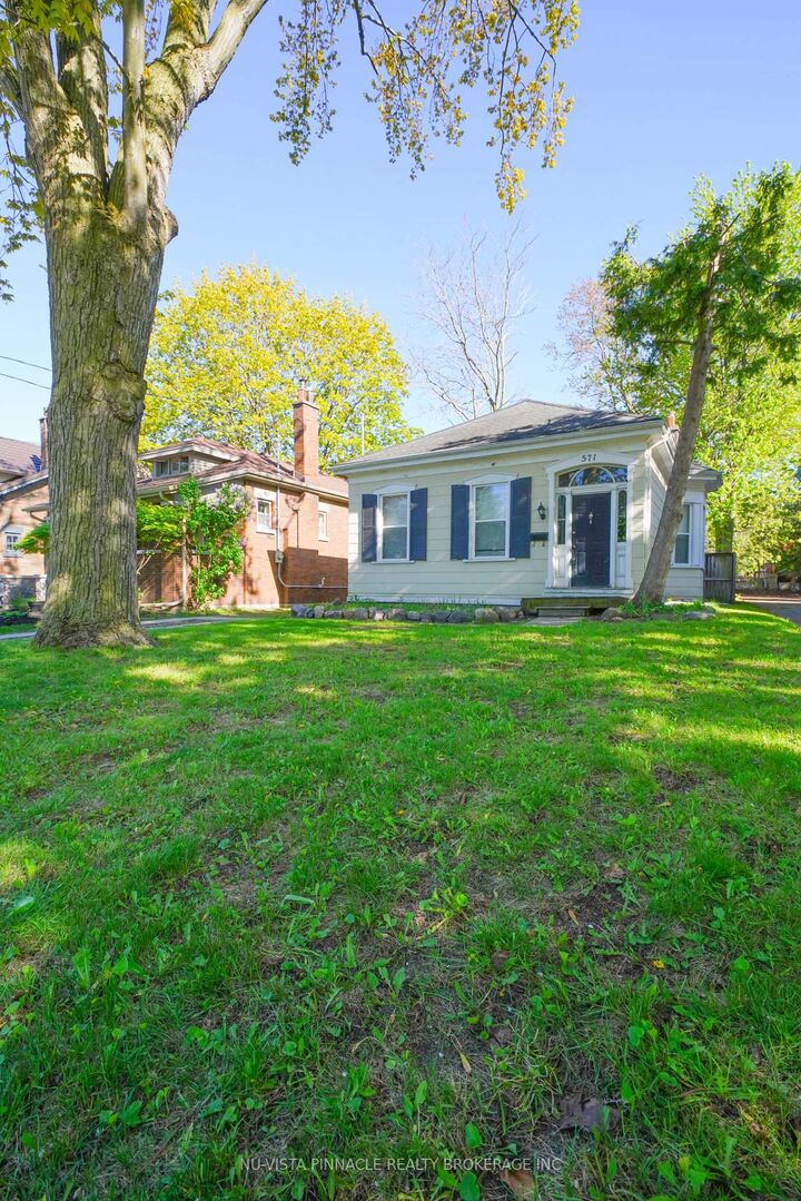 571 Dufferin Avenue — photo 1