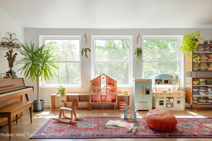 Property Photo:  606 Old Post  NY 12561 