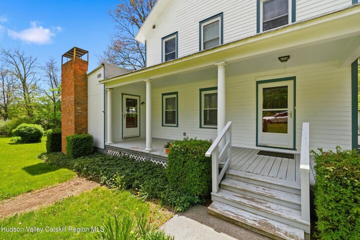 Property Photo:  294 Kyserike  NY 12440 