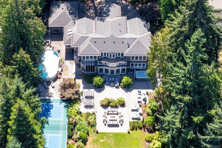 Property Photo: 1895 Widgeon Rd BC V9K 1Y8