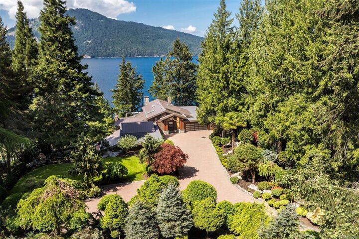 Property Photo:  960 Lands End End  BC V8L 5L3 