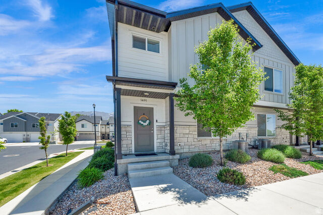 Property Photo:  1491 N 1950 E  UT 84660 