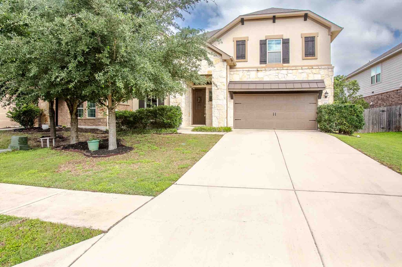 Property Photo:  268 Brockston Drive  TX 78610 