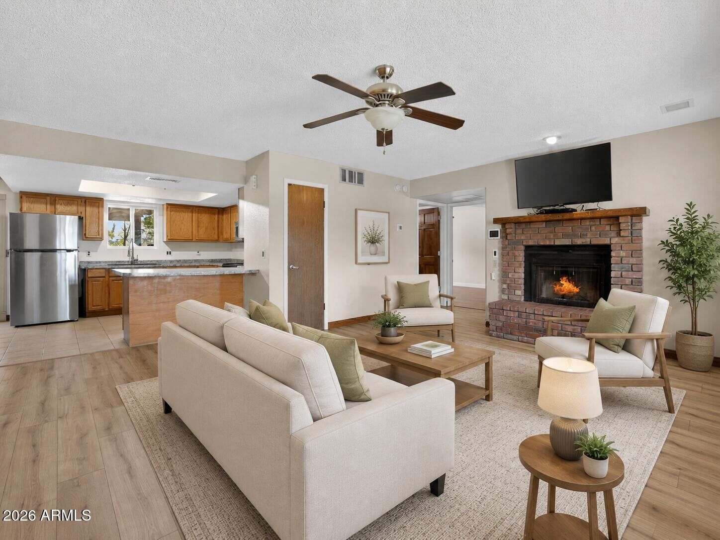 Property Photo:  704 E Peppertree Avenue  AZ 85119 