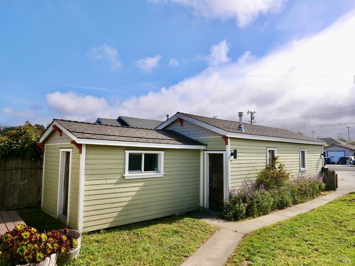 Property Photo:  121 Livingston Street  CA 95437 