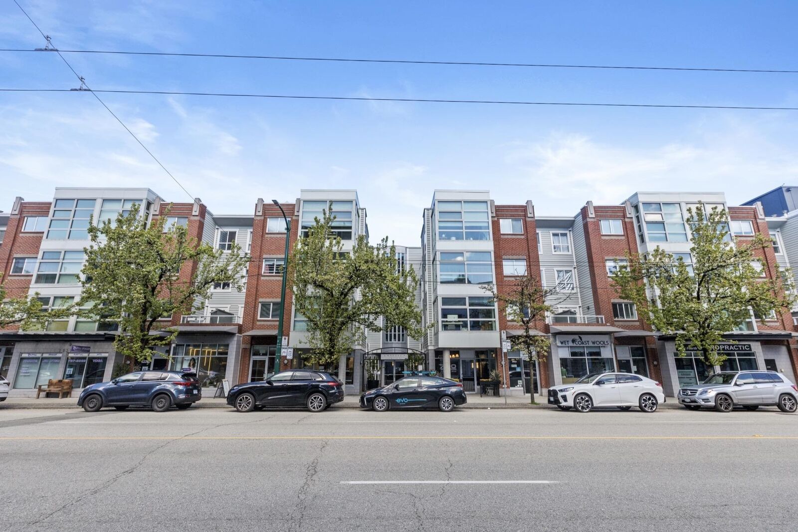 Property Photo:  2929 W 4th 402  BC V6R 4A1 