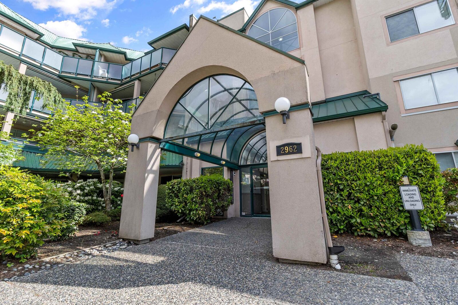 Property Photo:  2962 Trethewey Street 321  BC V2T 4M3 
