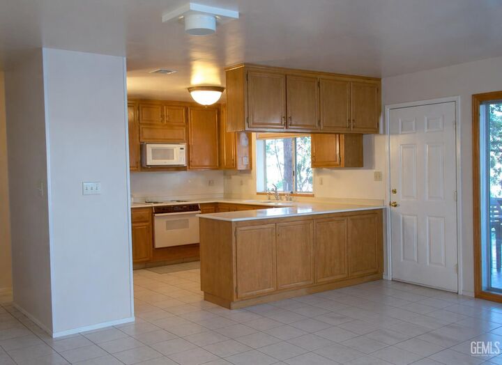 Property Photo:  11667 Highway 178  CA 93240 