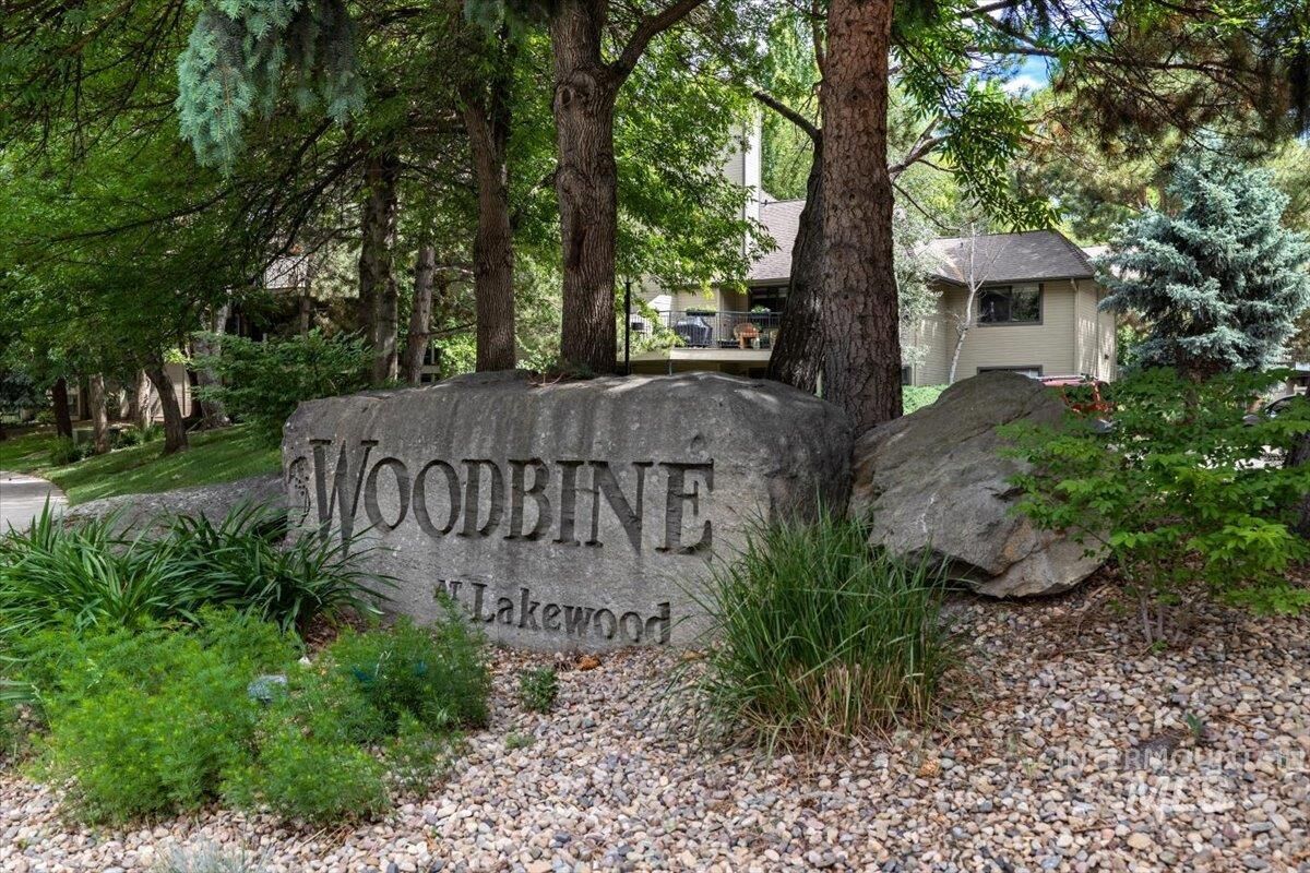 Property Photo:  3651 S Gekeler Ln Apt 96  ID 83706-6457 