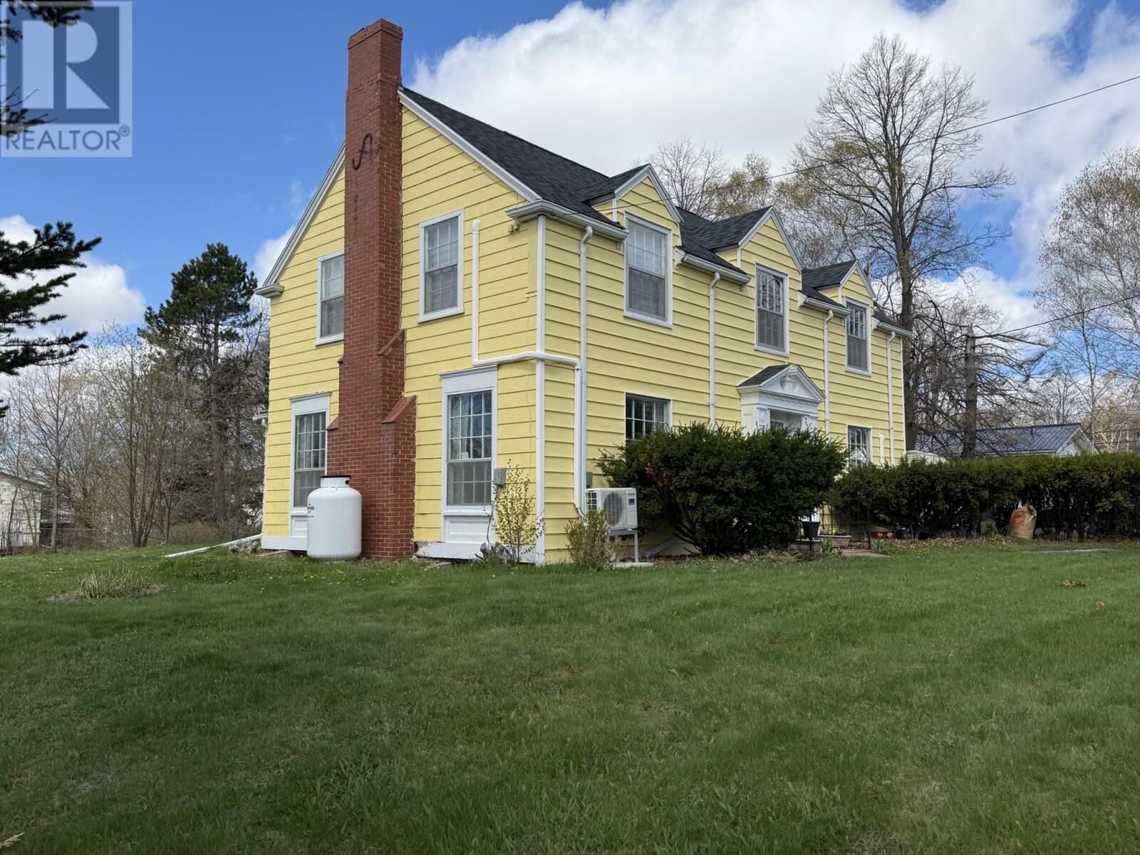 Property Photo:  239 North River Road  PE C1A 3L5 