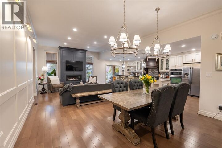 Photo de la propriété:  482 Autumn Breeze Drive  ON N7S 0C4 