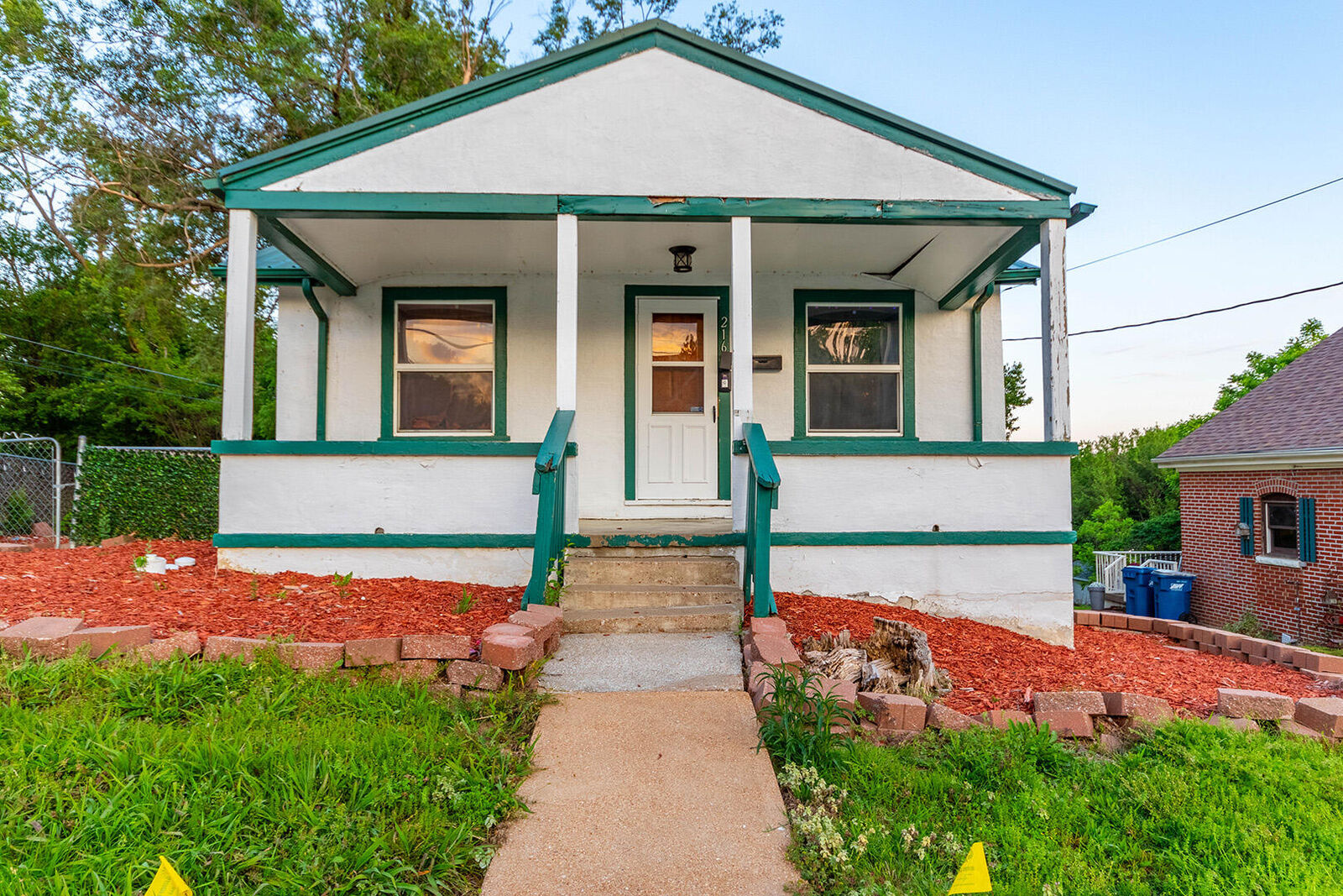 Property Photo:  216 Pierce St  MO 65101 