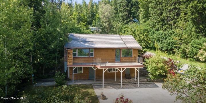 Property Photo: 17454 E North Shore Ln ID 83803