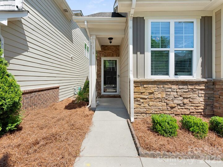 Property Photo: 6025 Glenmore Garden Drive NC 28270