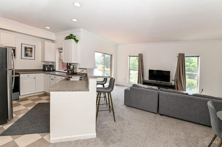 Property Photo:  2822 Eden Avenue  OH 45219 