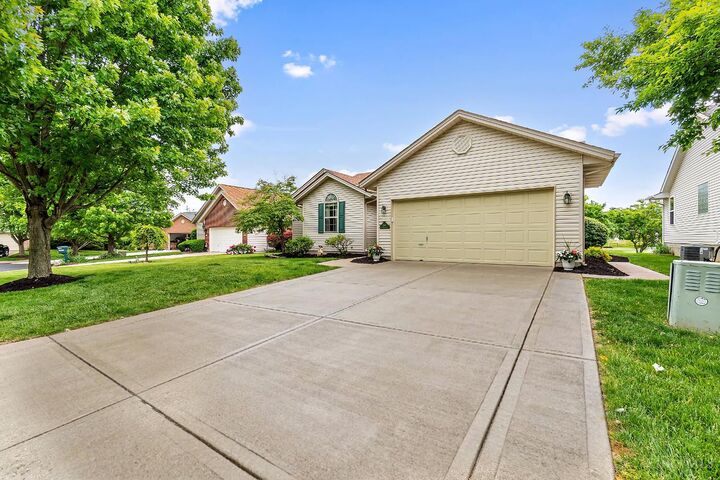 Property Photo:  4450 Pond Meadows Court  OH 45040 