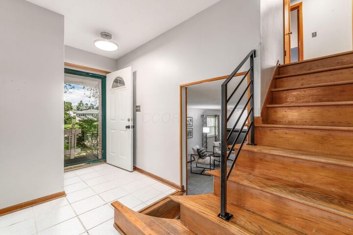 Property Photo:  305 Muskingum Drive  OH 43230 