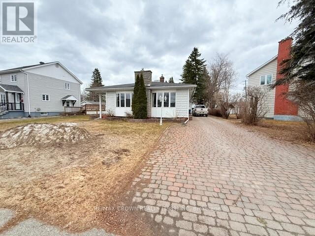 Property Photo:  72 Dominion Avenue  ON P5N 1P4 