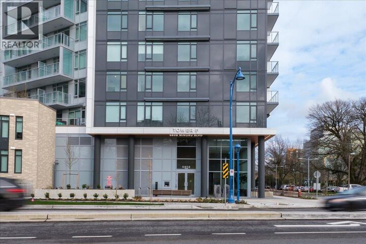 Property Photo:  6808 Minoru Boulevard 904  BC V6Y 0M7 