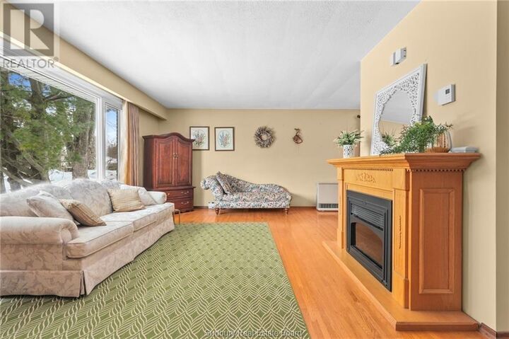 Property Photo:  1618 Canterbury Street  ON P3A 1J2 